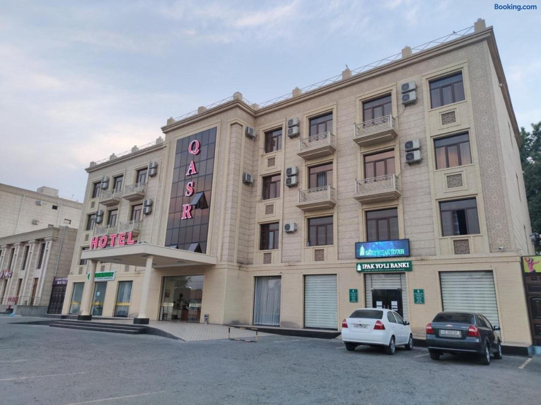 Qasr Hotel