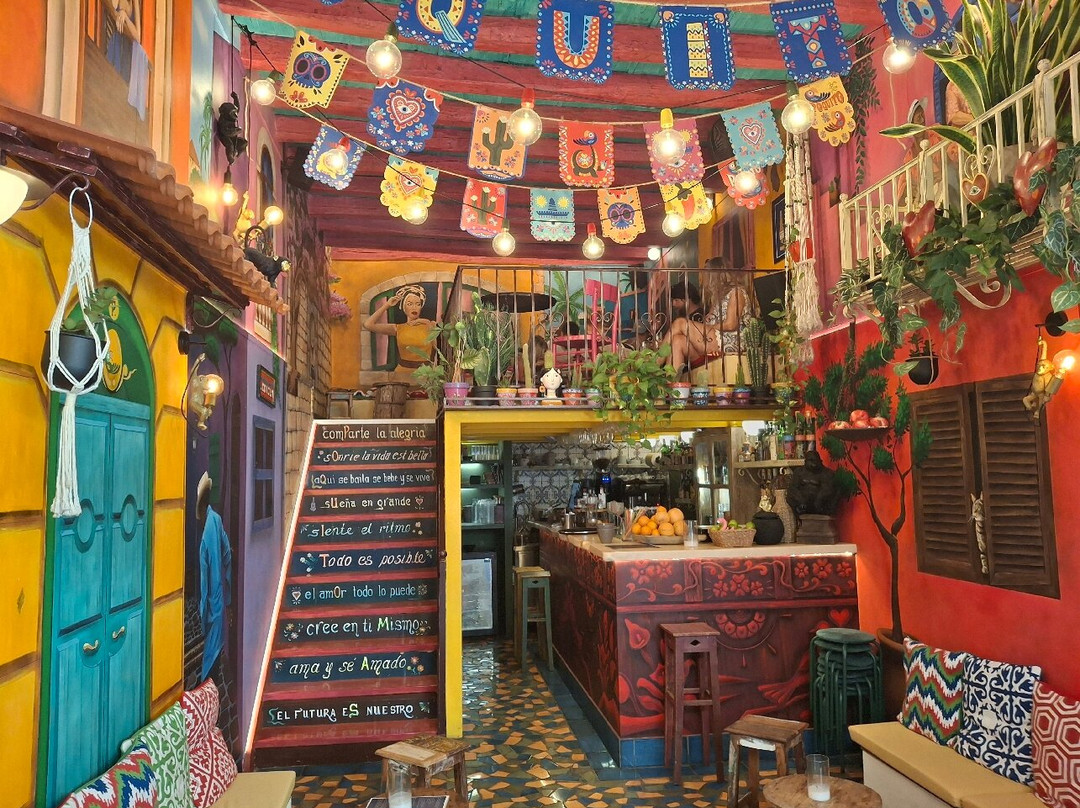 Poquito Barra Latina