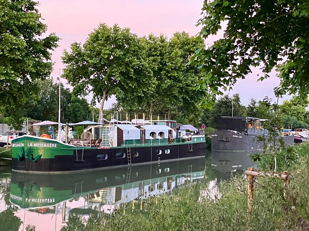 Péniche La Messagère