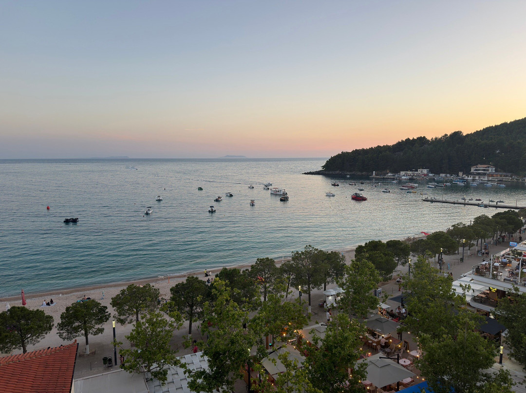 St. Nicolas Restaurant