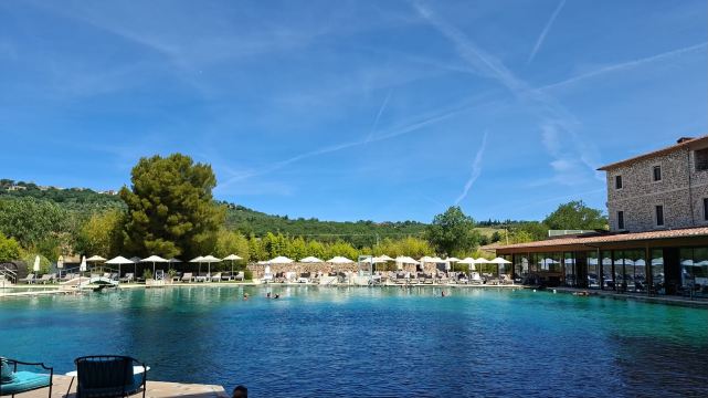 塞米尼亚温泉自然 Spa 及高尔夫度假村 - 全球领导酒店-泳池