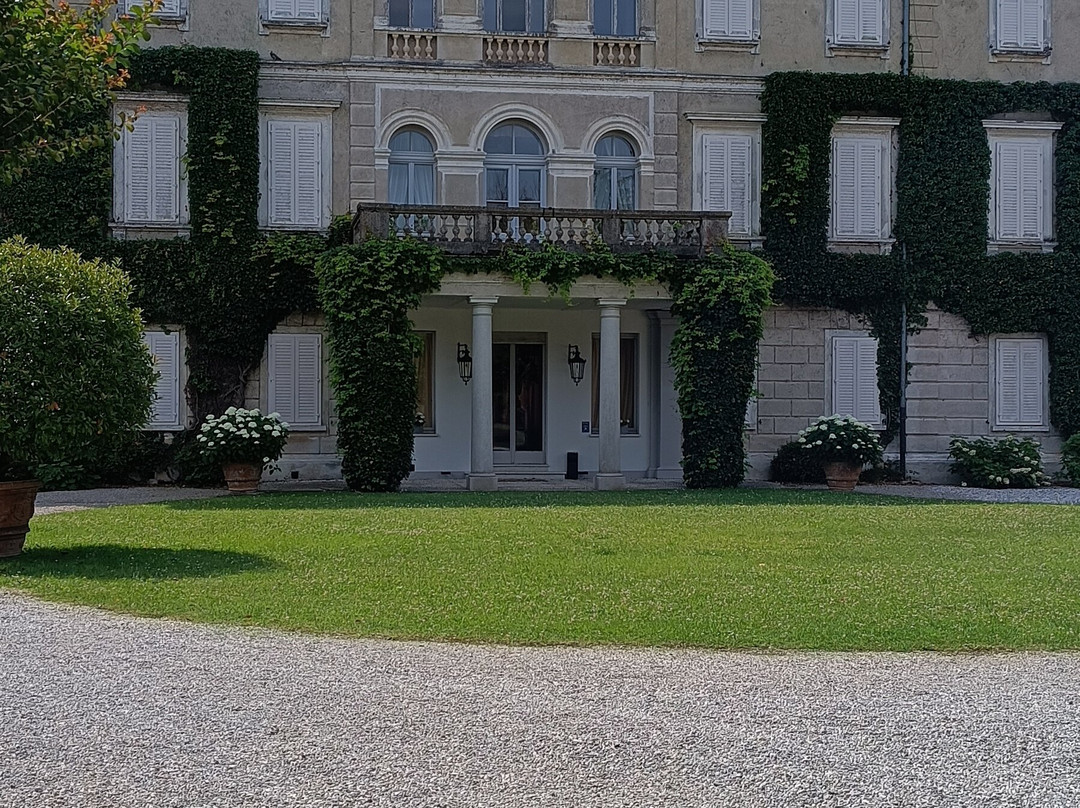 Villa Locatelli-科尔蒙斯必去景点