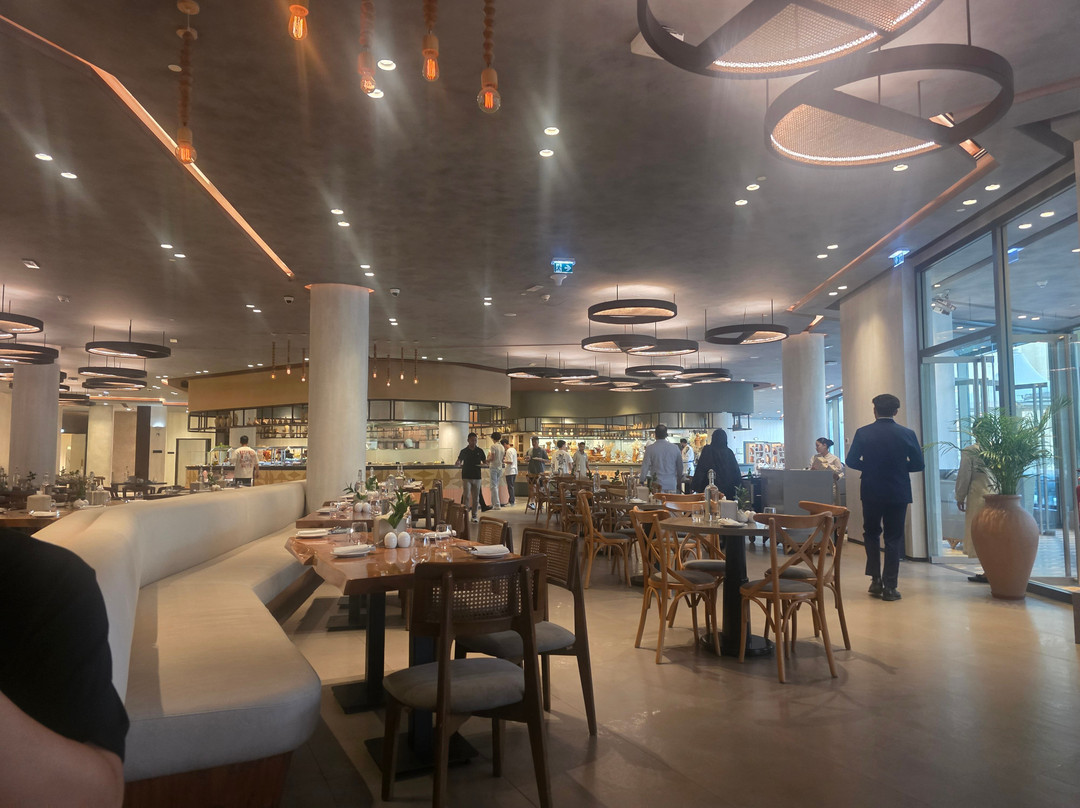 ERTH阿布扎比酒店主图