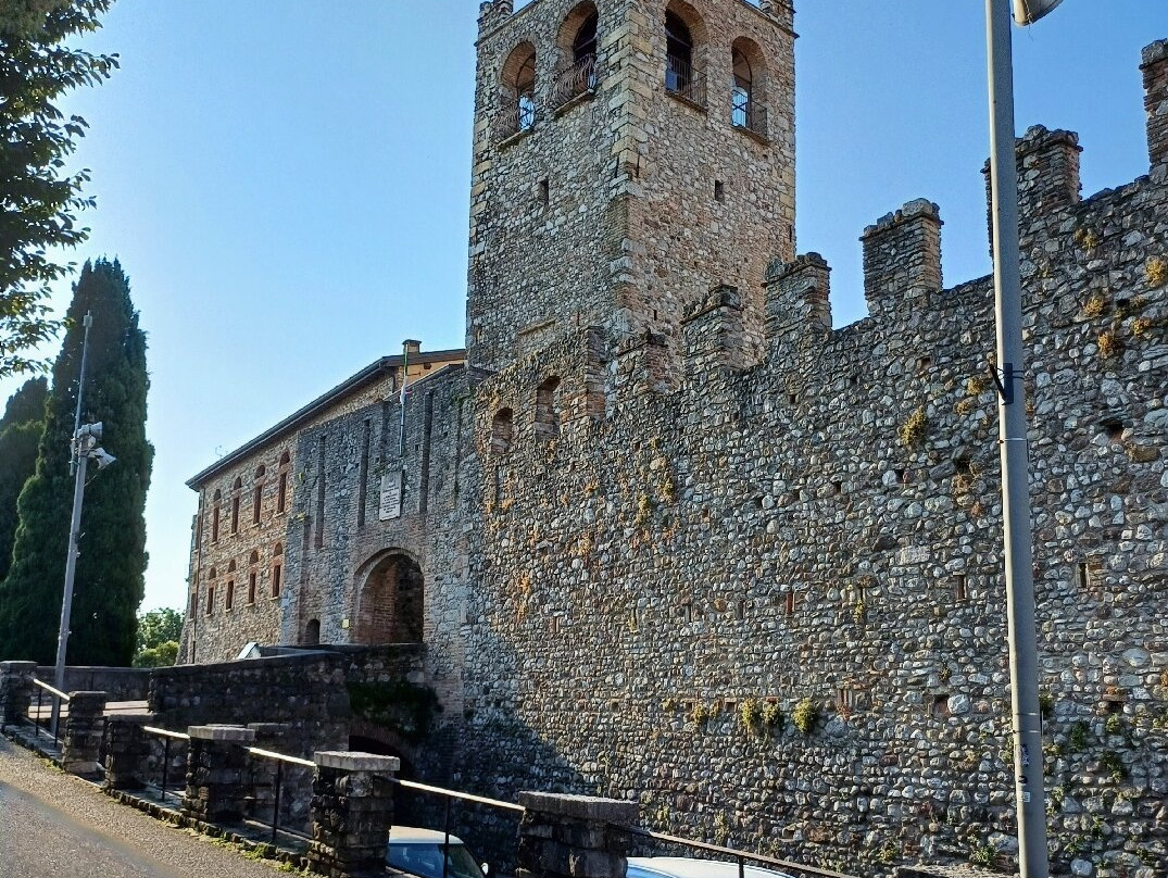 Castello di Desenzano-代森扎诺-德尔加达必去景点