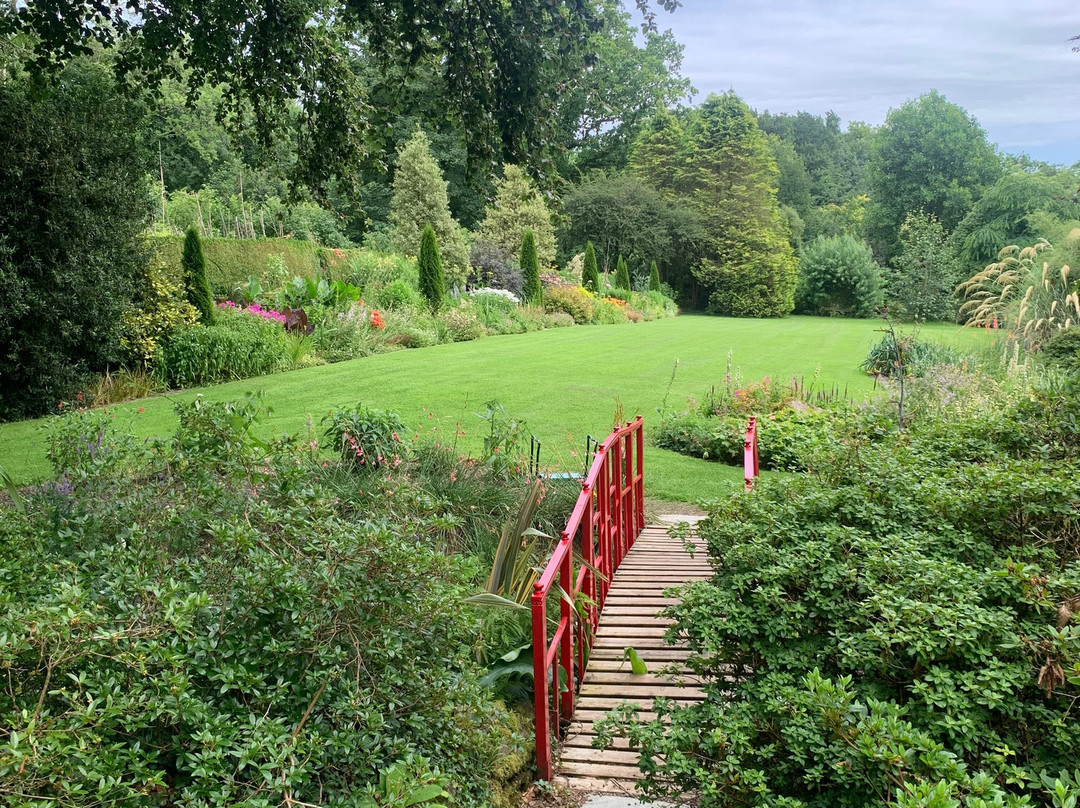 Llwyngarreg Garden-Llanfallteg必去景点