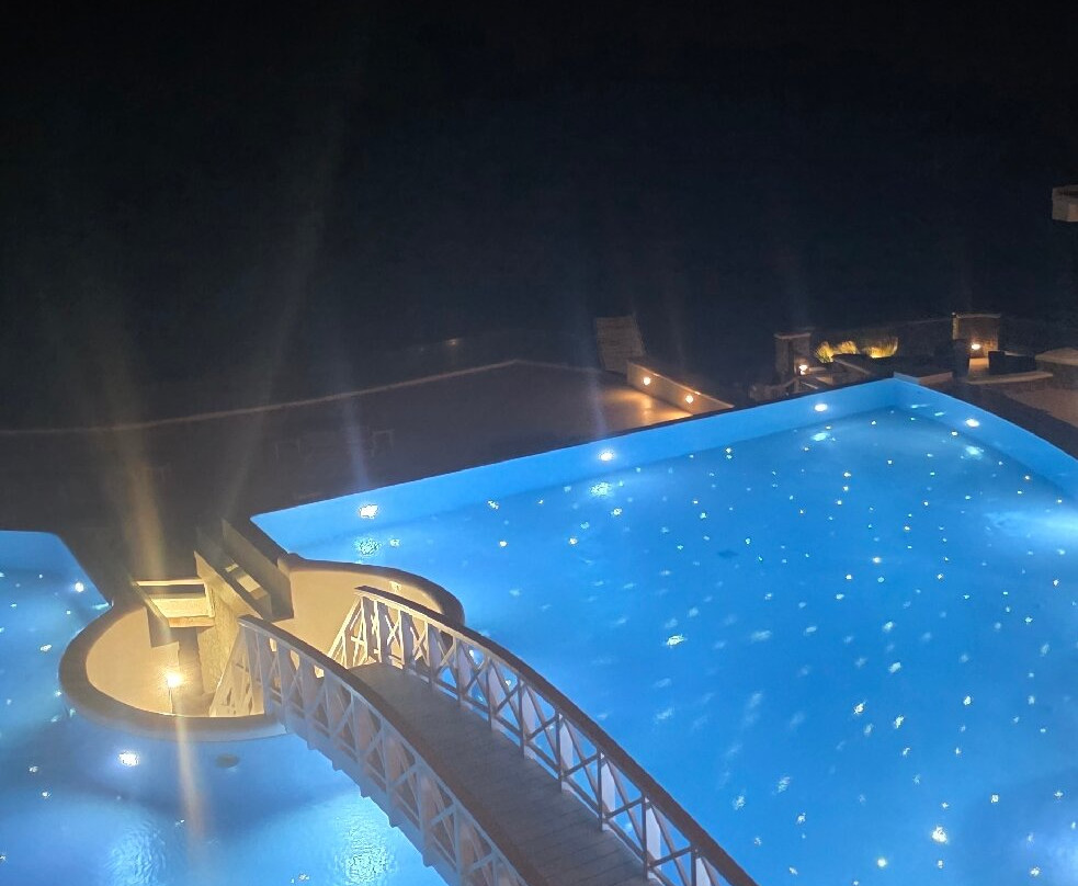 圣约翰水疗别墅酒店主图