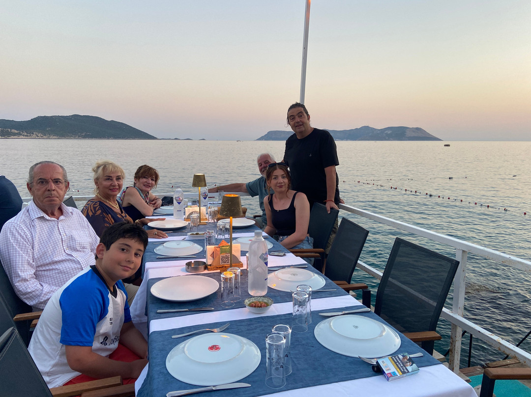Inceden Bir Meyhane