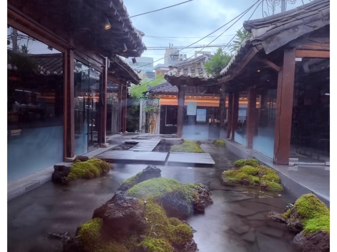 Ikseon-dong Hanok Street-首尔必去景点