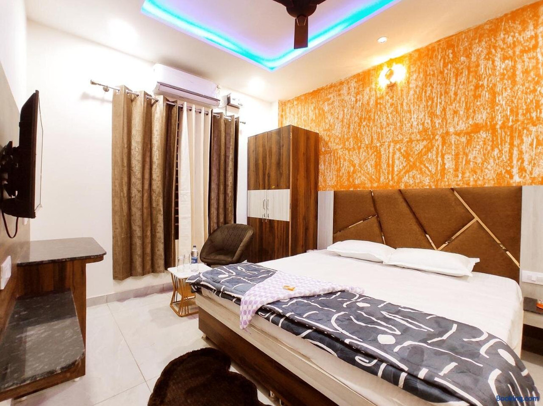 HOTEL THE VELVET PRIME