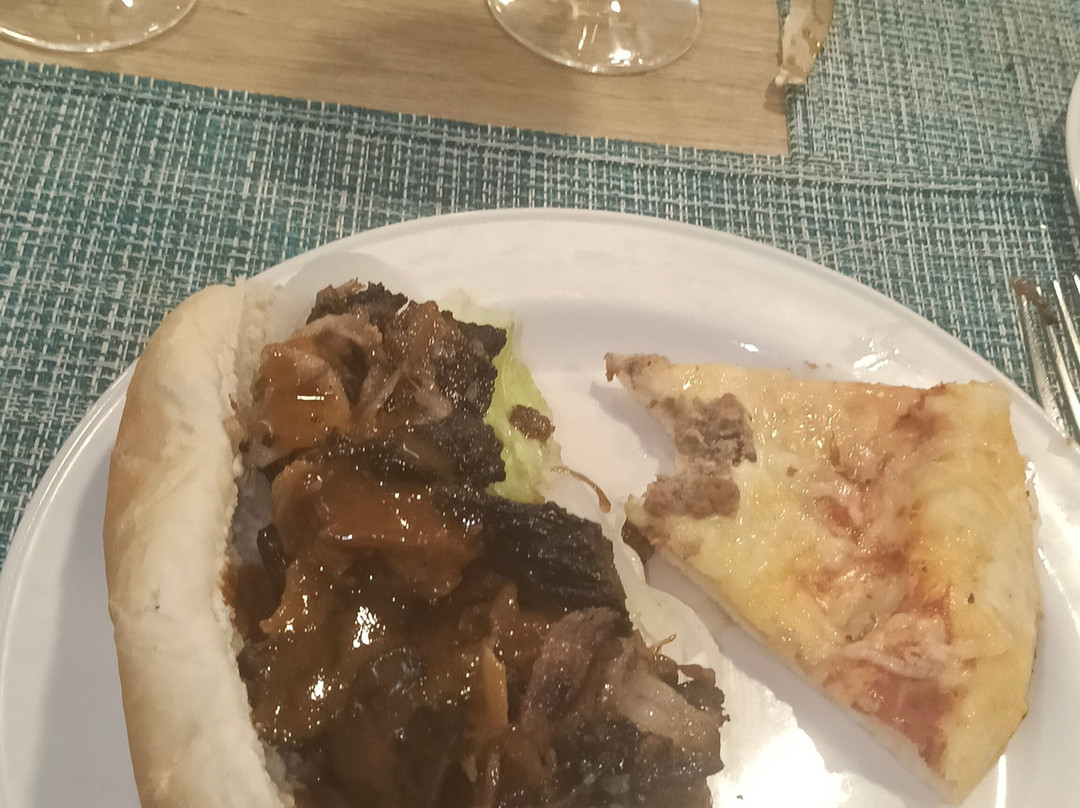 德尔科托格兰酒店主图