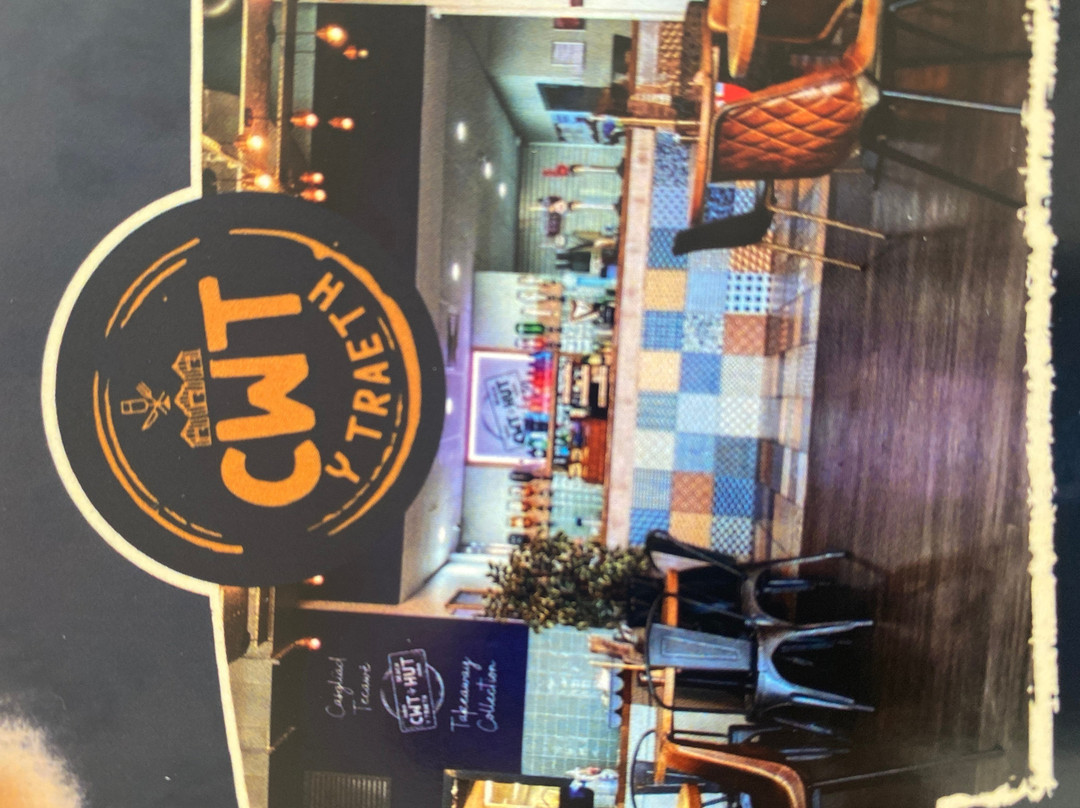 Beach Hut Cafe & Bar