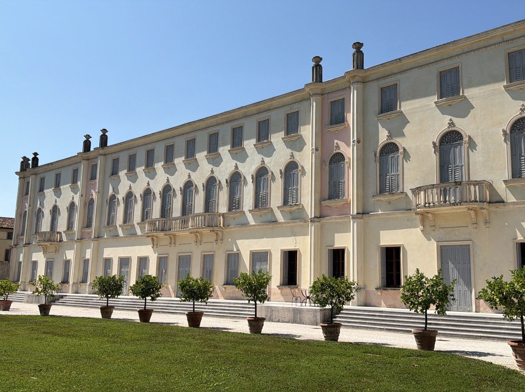 Villa Parco Bolasco-卡斯泰尔夫兰科韦内托必去景点