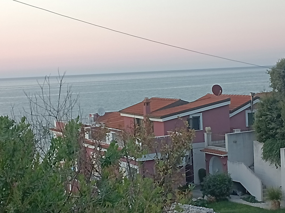 特拉蒙托住宅酒店主图