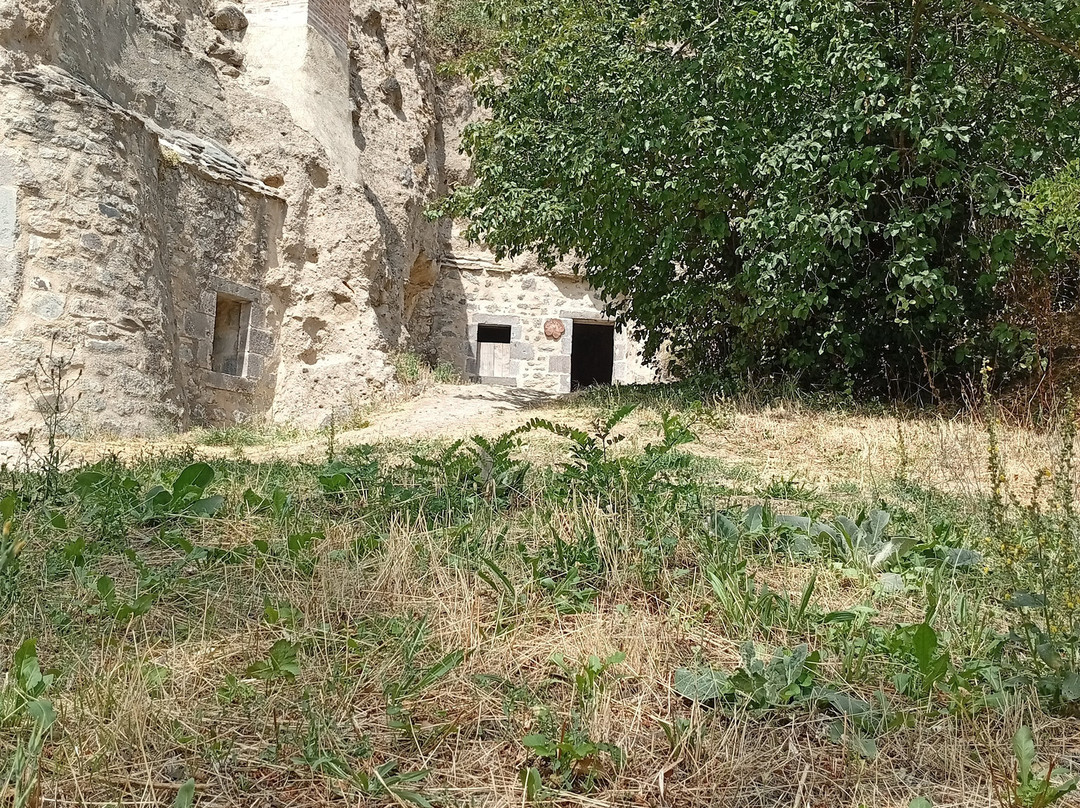 Grottes Troglodytiques de Perrier-Perrier必去景点