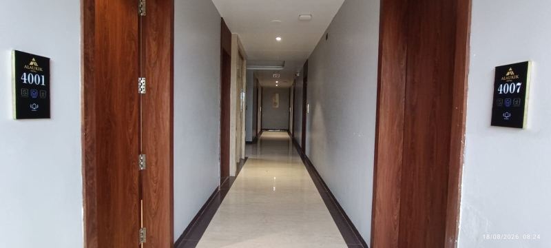 阿劳基克酒店-旅行者