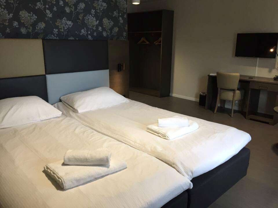 米尔佩伦酒店客栈主图