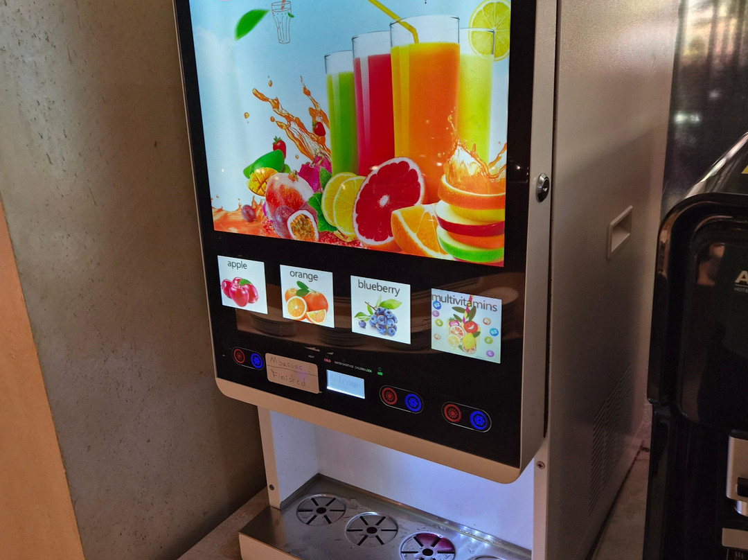 白山酒店主图