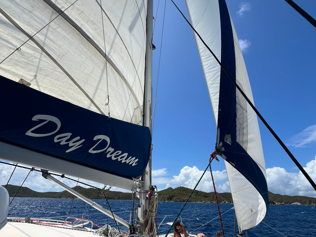 Kuralu Catamaran Charters-Road Town必去景点