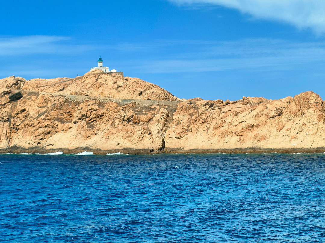 Phare de la Pietra-Ile Rousse必去景点