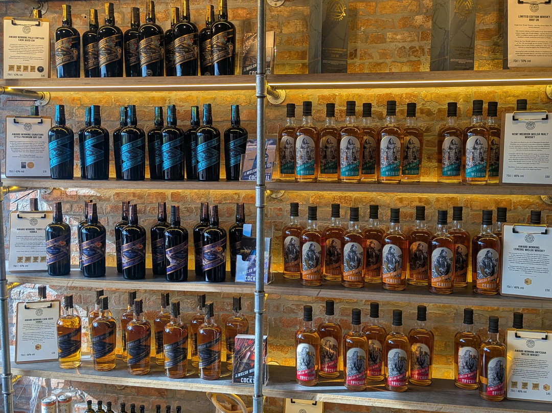 In the Welsh Wind Distillery-Cardigan必去景点