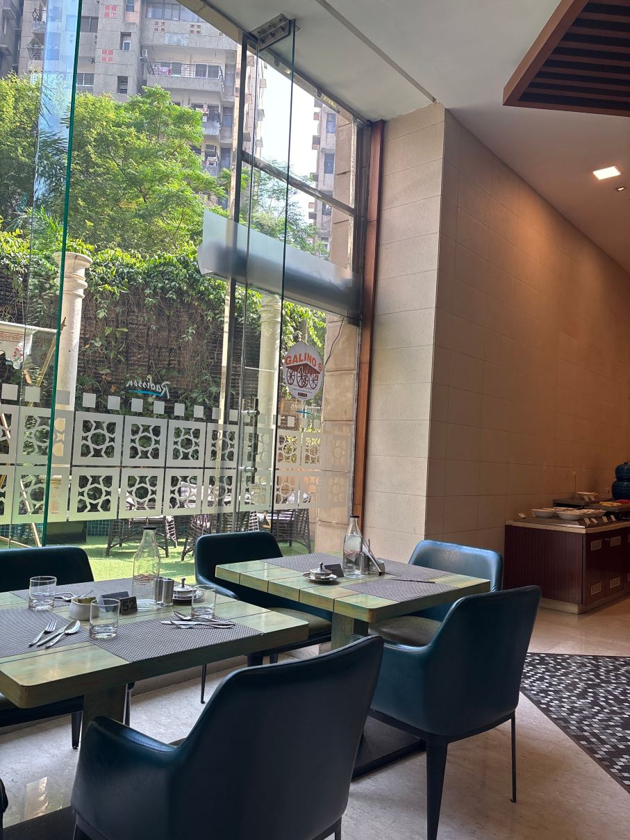 古尔冈市中心索赫纳路丽笙酒店-旅行者