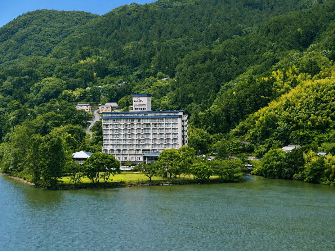 塩江海波尔度假别墅