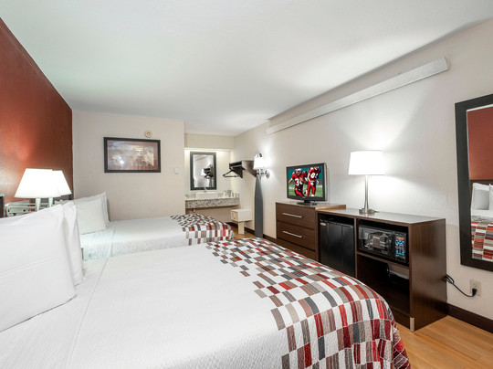 Travelodge by Wyndham Peoria主图