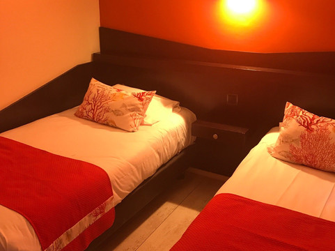 邦多勒酒店住宿-Golf Hotel