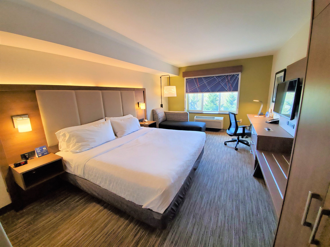 Holiday Inn Express & Suites Seattle North - Lynnwood By IHG主图