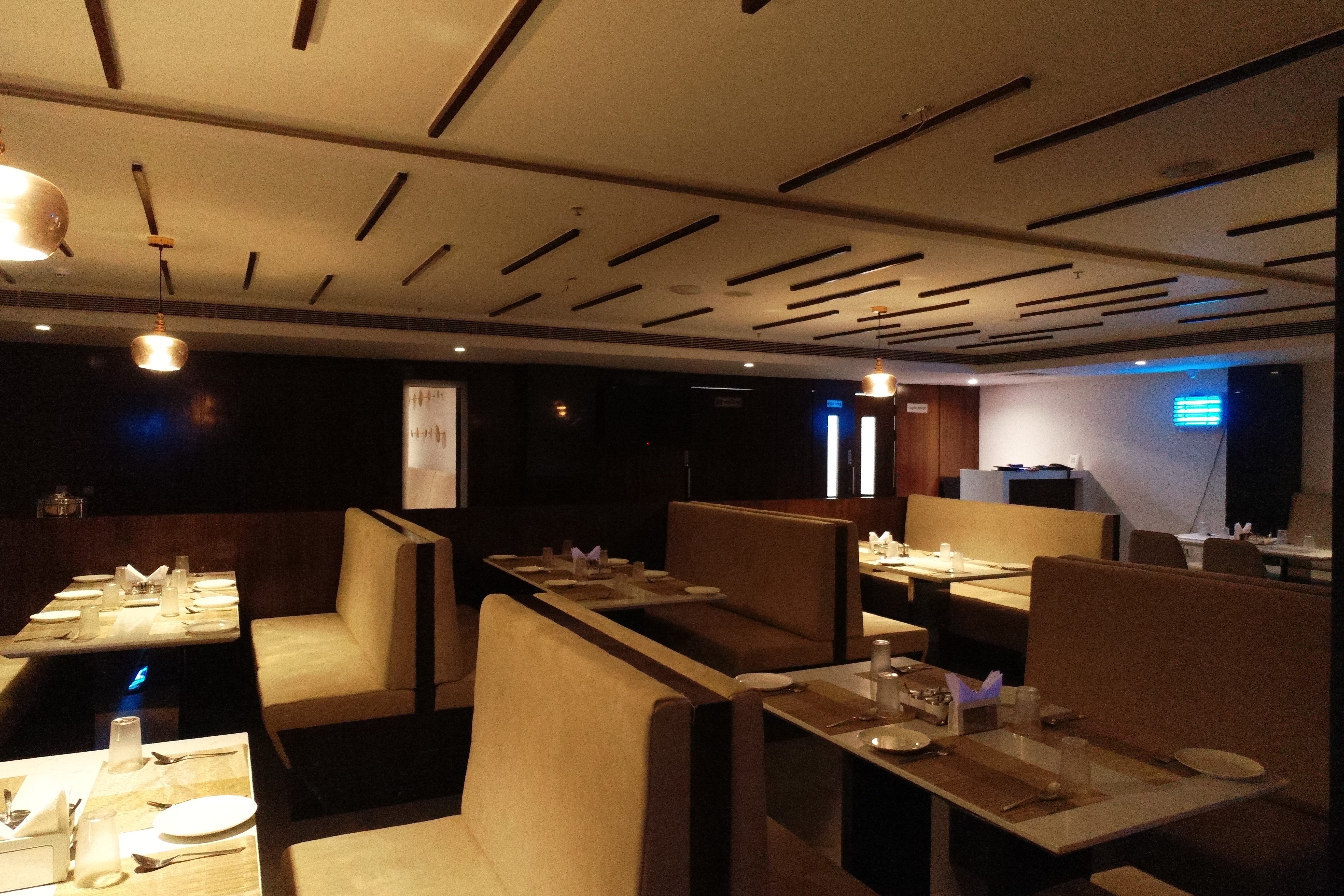 Sri Sri Sri Hotel-官方
