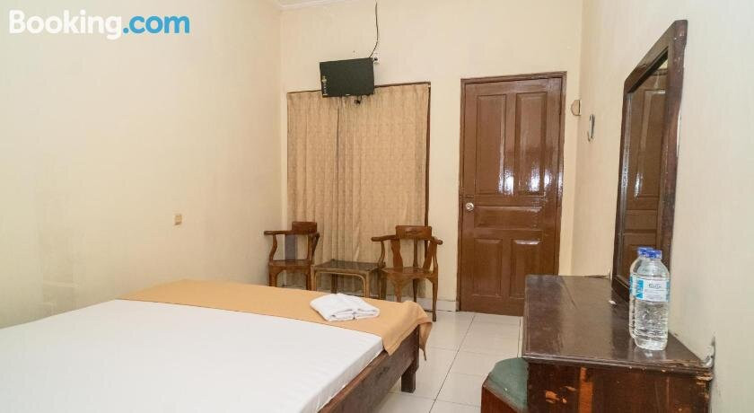 Koolkost Syariah near UNSIKA University