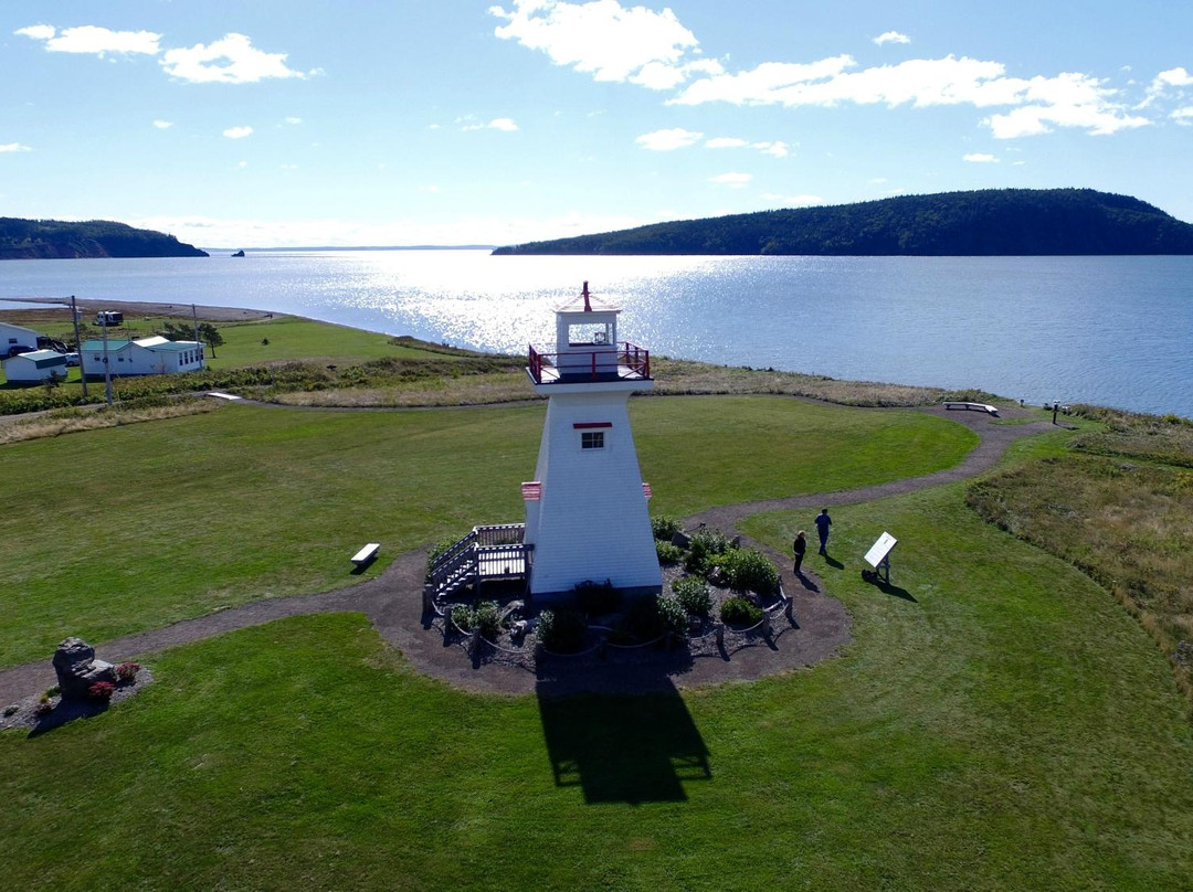 Five Islands Lighthouse景点图片