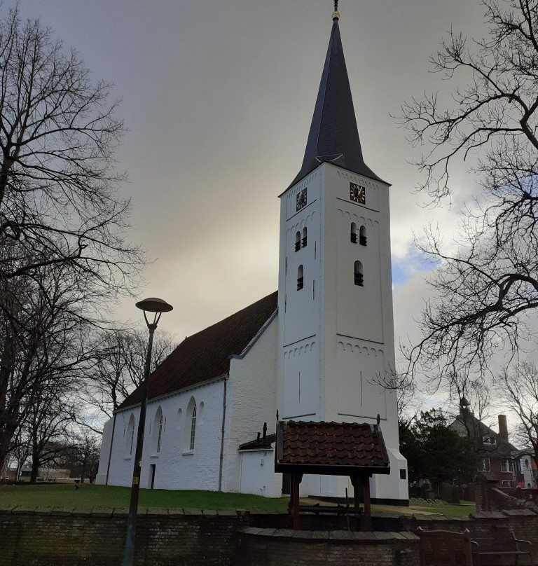 De Heilooer Witte Kerk景点图片