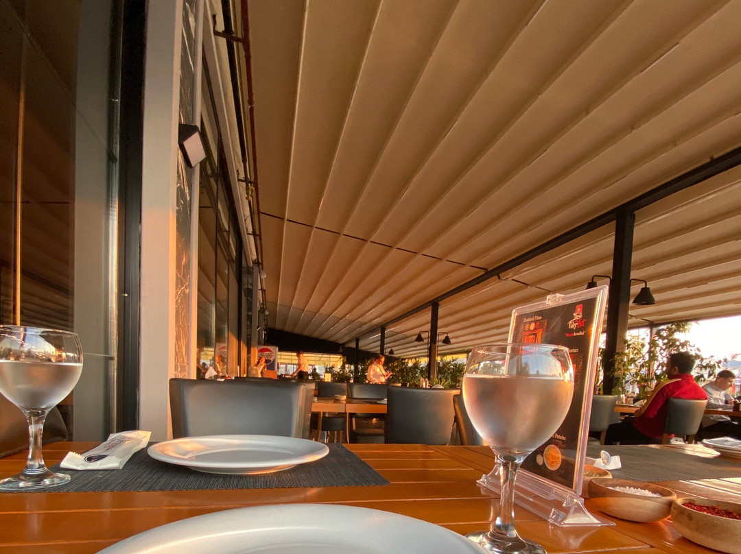 Fikret Kebap Steak House (Türkmenbaşı)
