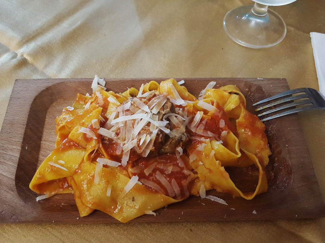 Monteflavio餐馆和美食-Trattoria Pizzeria Tre Monti