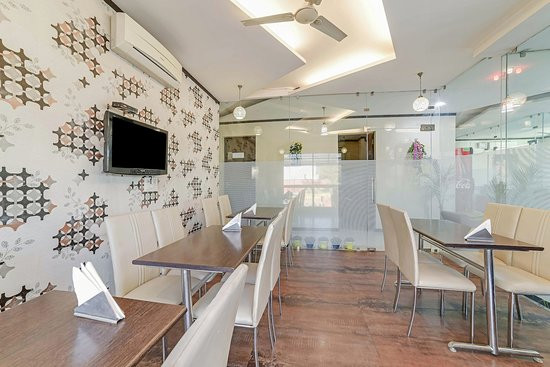 Windcross Hotel主图