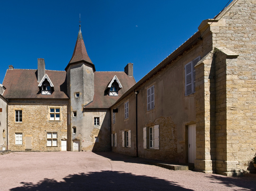 Saint-Aubin-en-Charollais旅游攻略图片