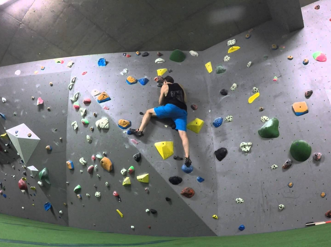 The Arch Climbing Wall: Building One+景点图片