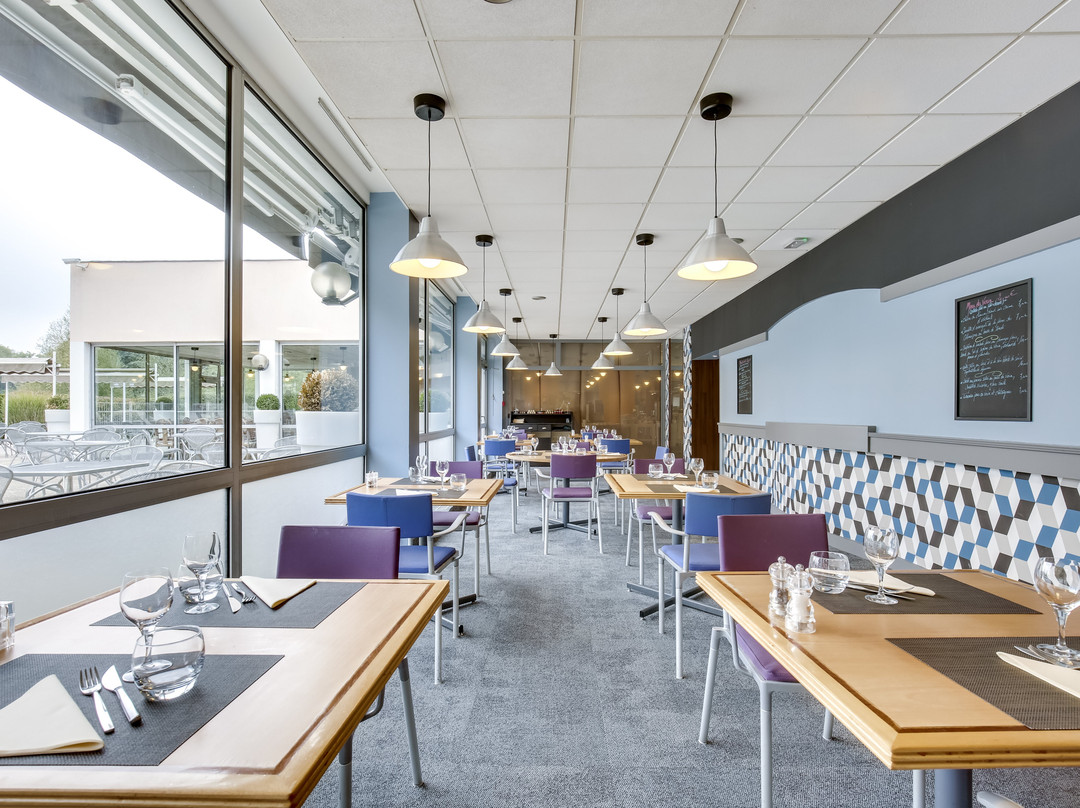 Restaurant B&B HOTEL Cergy Port