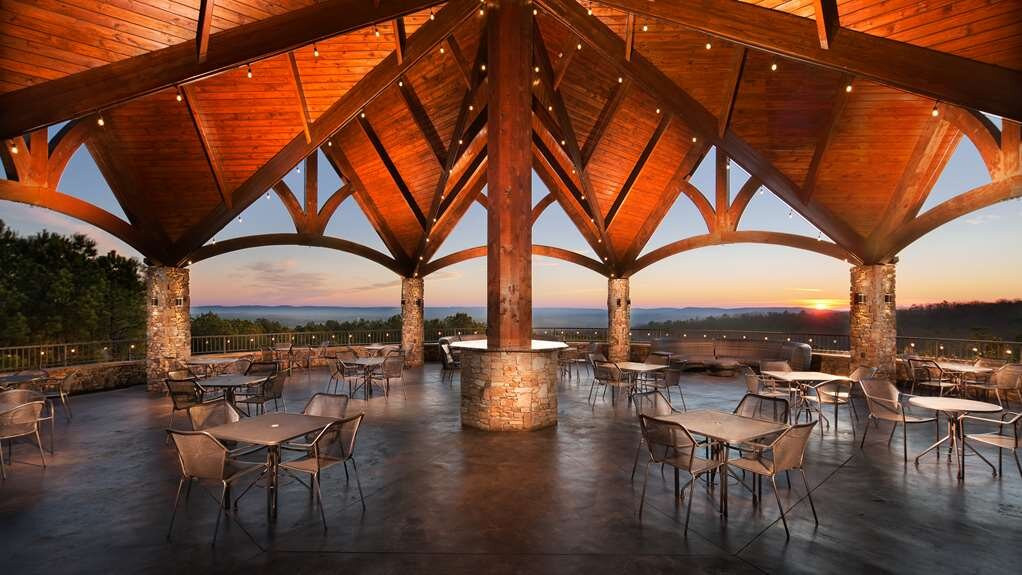 Aiden By Best Western @ Warm Springs Hotel And Event Center主图