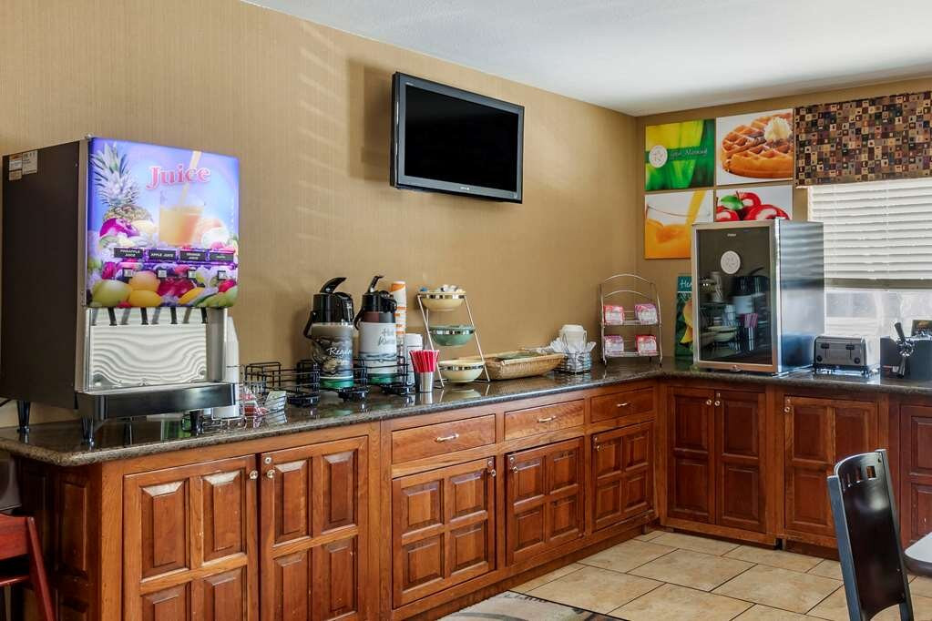 Quality Inn Russellville I-40主图