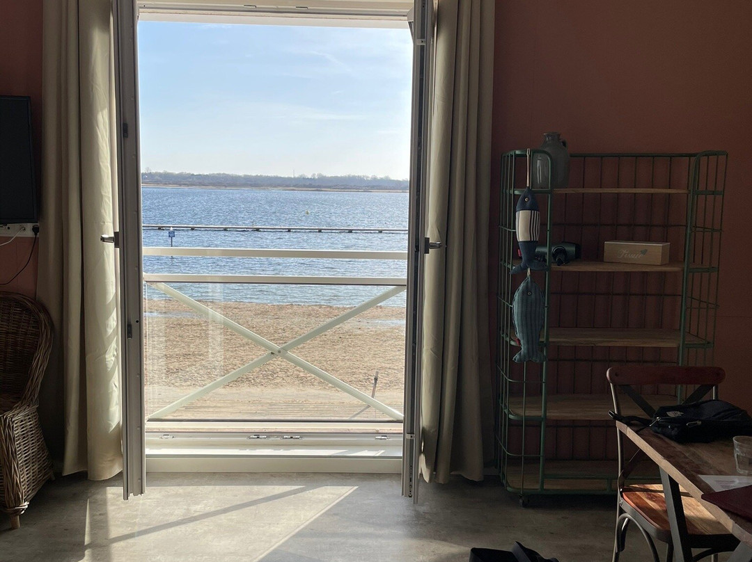 Beach Hotel Oostvoorne主图