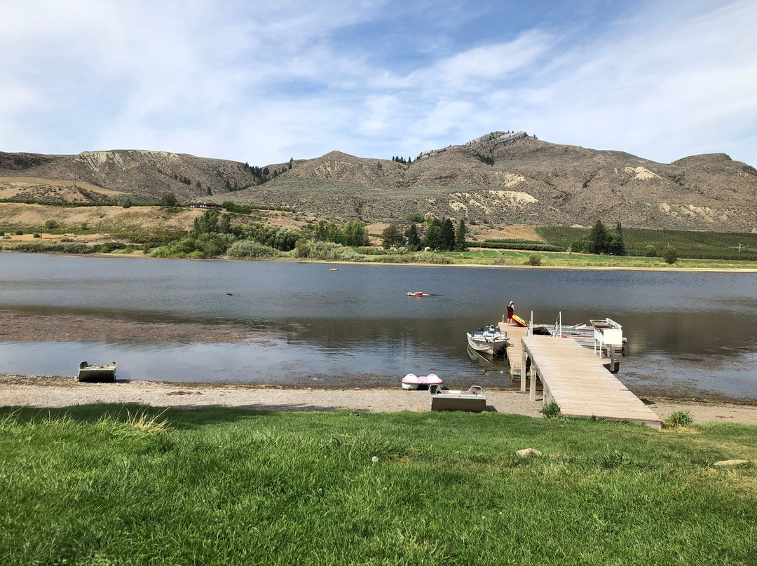 Spectacle Lake Resort主图