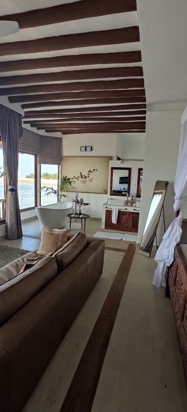 Isaraya Luxury Over Water Villas主图