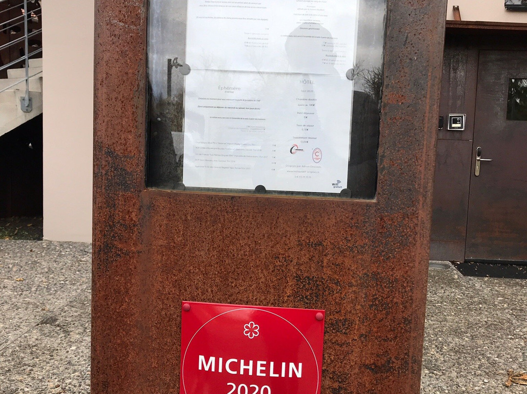 Origins by Adrien Descouls主图