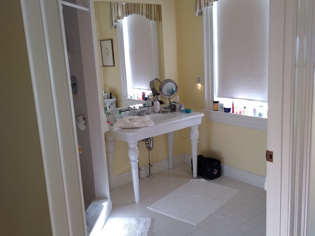 Compass Rose Inn主图