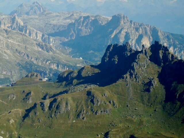 Via Ferrata delle Trincee-罗卡皮耶托雷必去景点