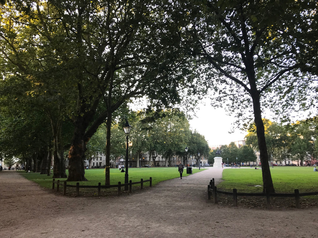 Queen Square-布里斯托尔必去景点