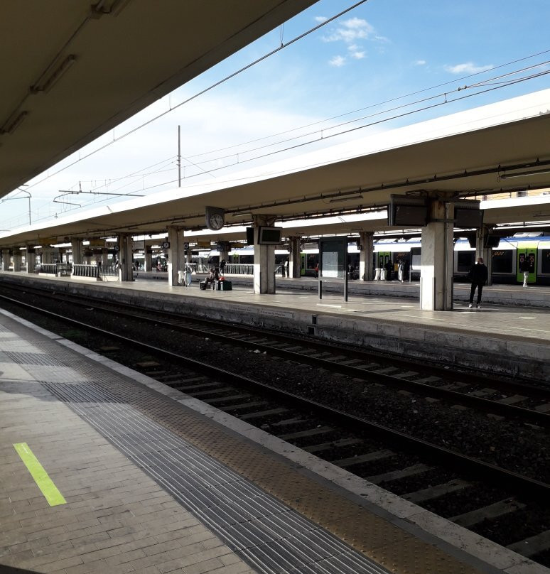 Pisa Central Station景点图片