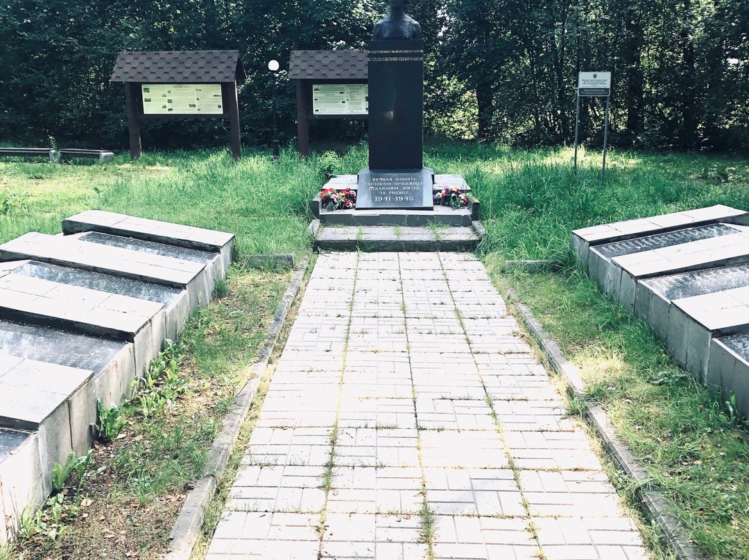 The Monument of M.V. Melentyeva景点图片